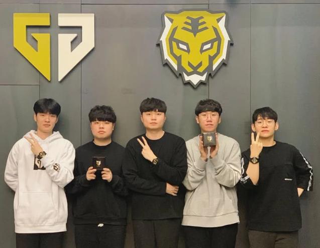 无论是对抗 无论是对抗